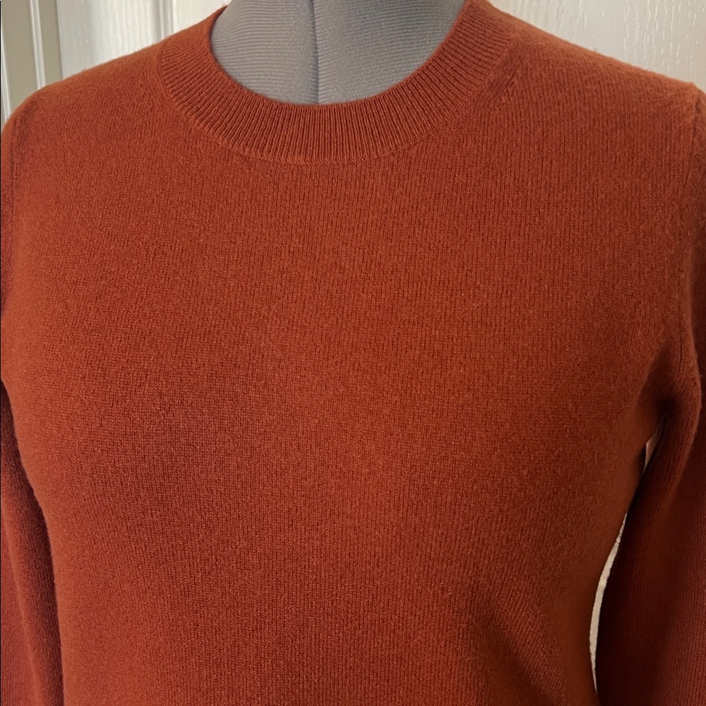 J Crew Classic Fit Cashmere Sweater - Picture 2 of 7
